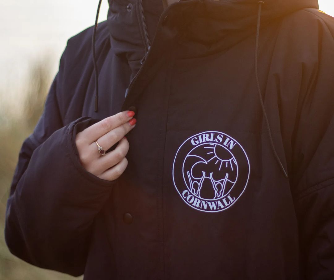 Ryde Puffer jacket with Girls in Cornwall logo