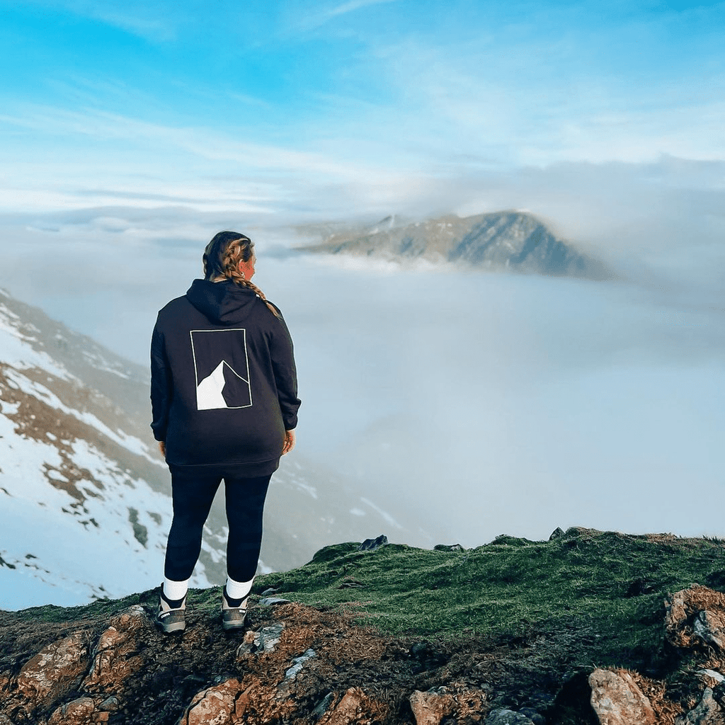 Eco-Friendly Mountain Hooded Sweatshirt - Perfect for Outdoor Adventures and Everyday Wear