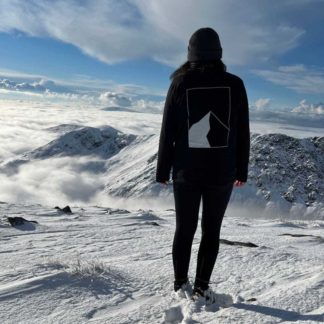  Mountain-Inspired Long Sleeve Tee - Sustainable Comfort for Mountain Lovers, Hikers and Explorers